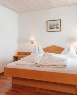 Doppelzimmer Budget